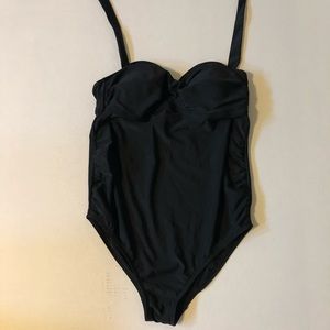 Liz Lange Swim - Maternity One Piece Swimsuit Liz Lange Swim - Maternity One Piece Swimsuit